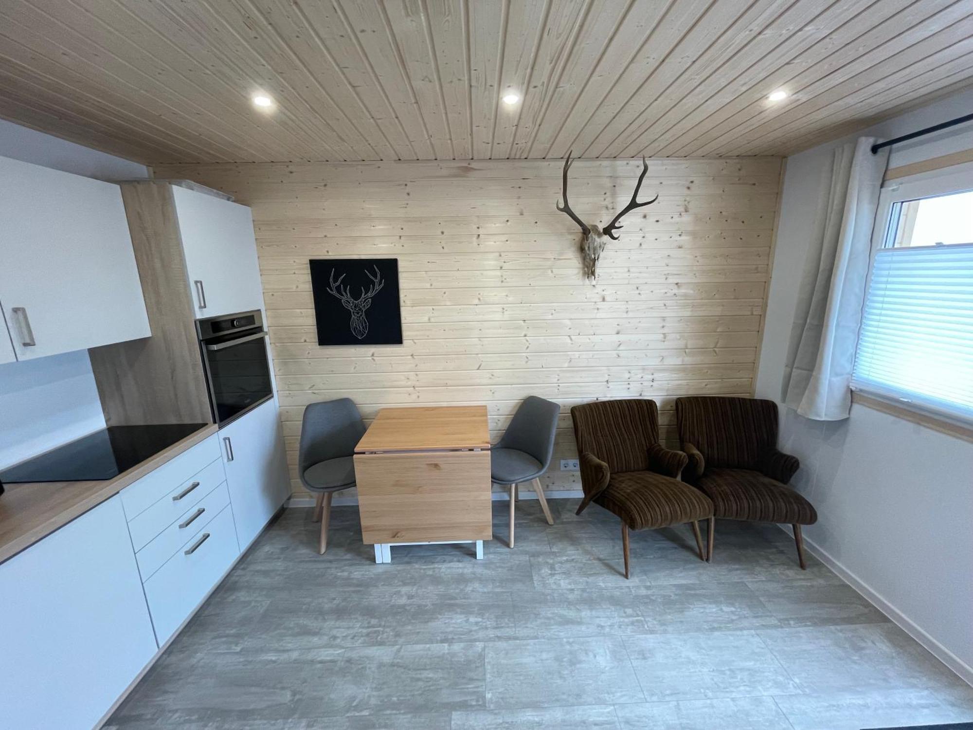 Apartment Tinyhaus #4 Huelben - Ortsrand - Kostenlose Parkplaetze Hulben